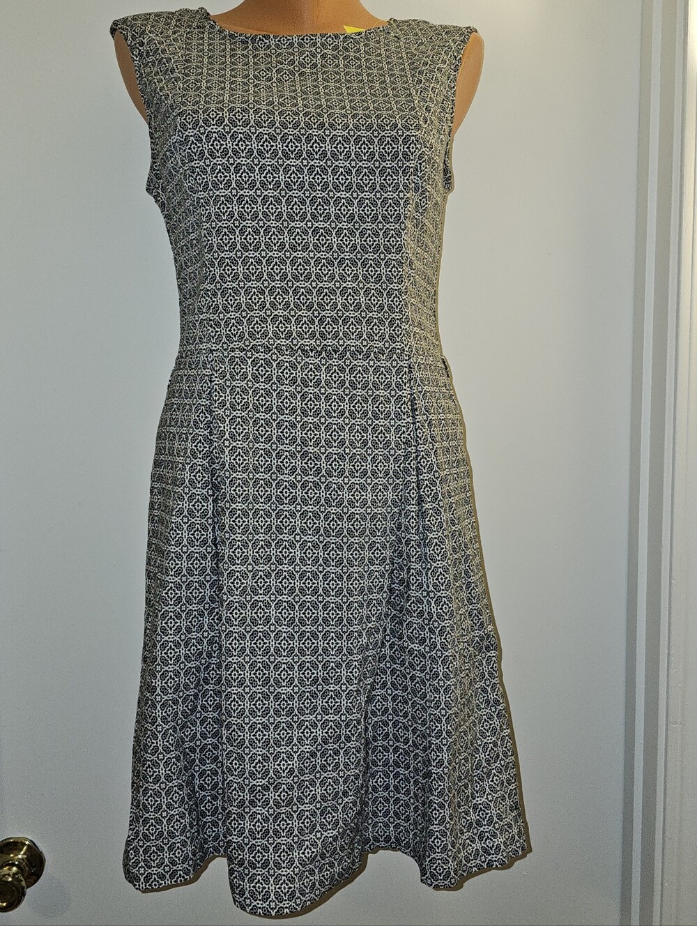 Sleeveless Black & White Patterned A-Line Dress